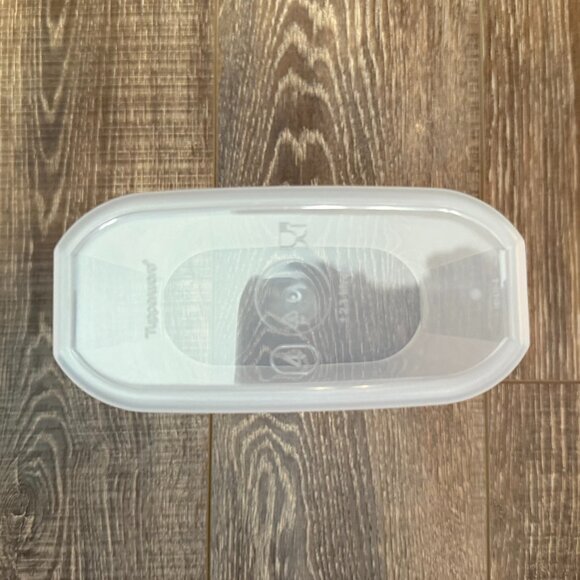 Tupperware Modular Mate Oval Keeper with Lid - Picture 8 of 11